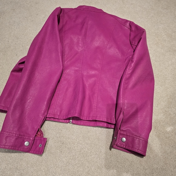 Pink Jacket - Picture 2 of 6